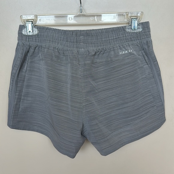 Woman’s Adidas Aeroready Gray Shorts XS New Without Tags - Picture 2 of 7